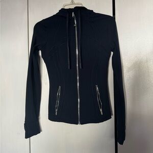 Lululemon Define Hooded Jacket
Nulu 4 Navy Silver